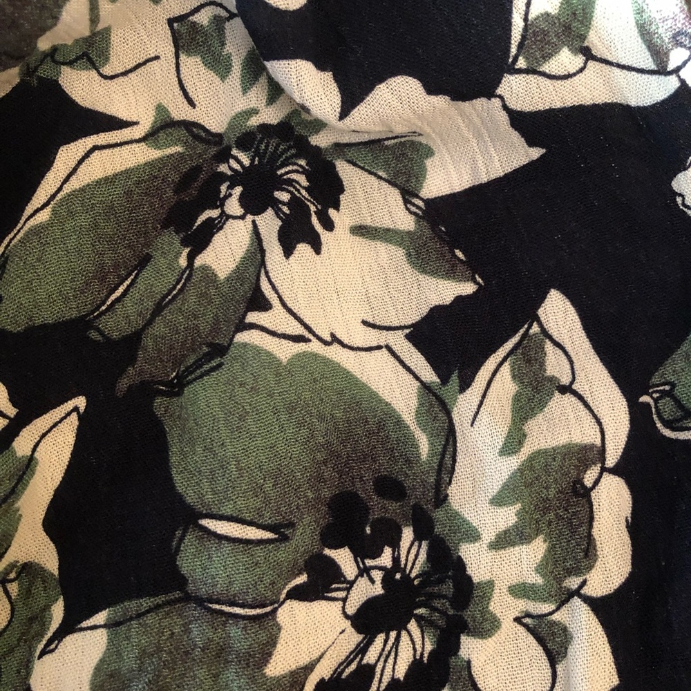 Beautiful Navy and Olive Plus Size Fun2Fun Business Blouse- NWT - Picture 6 of 6